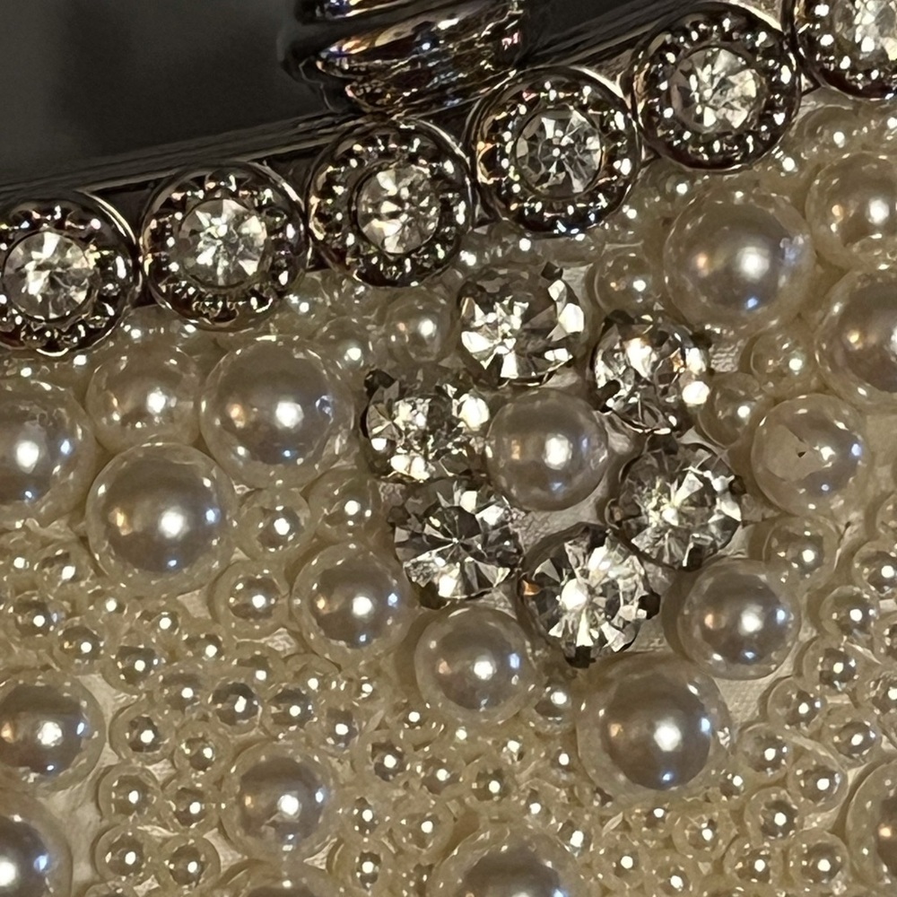 NWT Crystal and Pearl Clutch, Handbag, Shoulder Bag - Picture 4 of 8